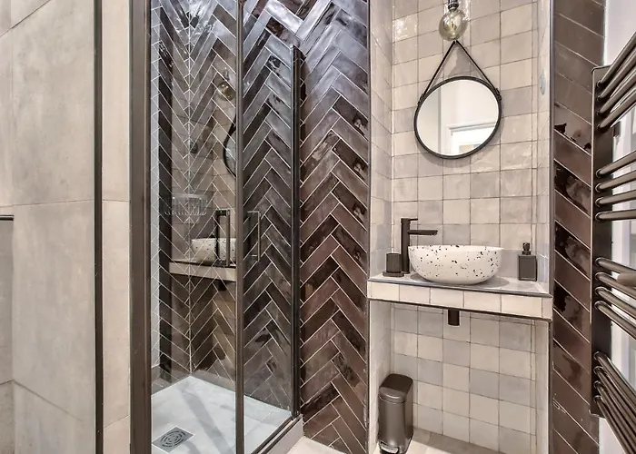 Appartement New ! Charming 1br In 15