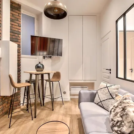 New ! Charming 1br In 15 Lägenhet *