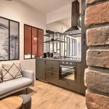 New ! Charming 1br In 15 Lägenhet